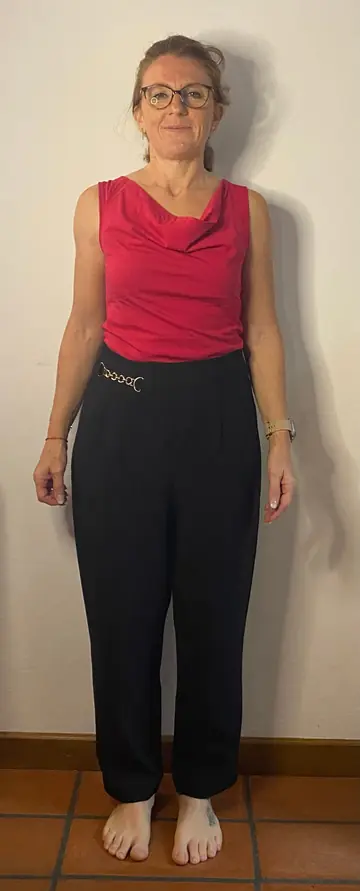 Foto di esempio con pantaloni lunghi